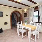 Midea 2 * Rovinj