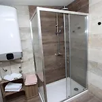 Midea 2 Apartman Rovinj