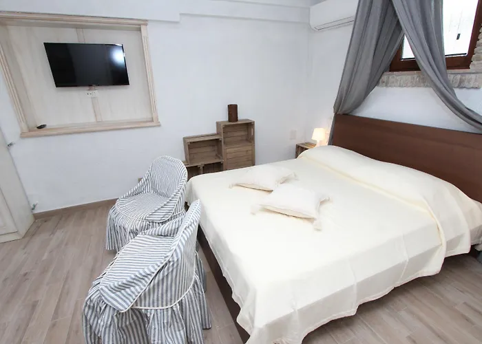 Midea 2 Rovinj