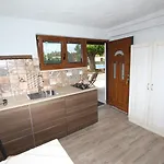 Midea 2 Rovinj