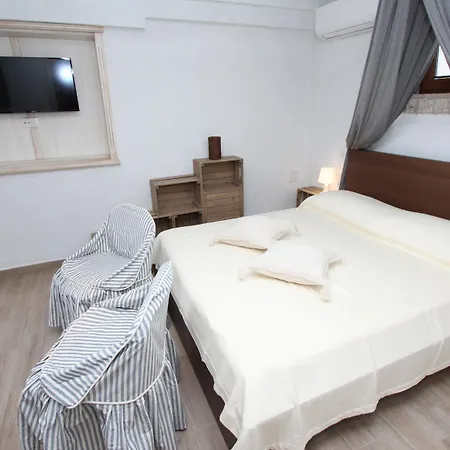 Midea 2 Rovinj